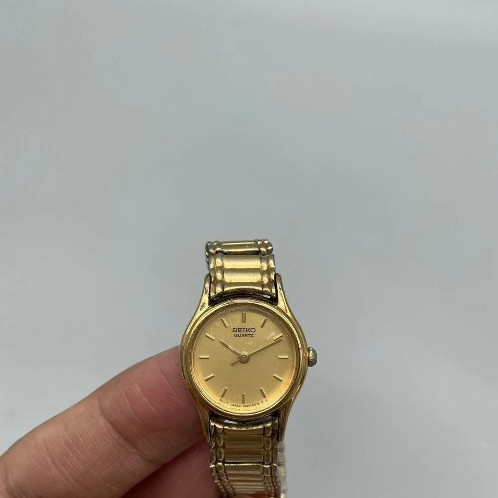 Vintage Seiko Womens Watch 20mm Gold Tone Stretch Band 1N01-0E19 New Battery